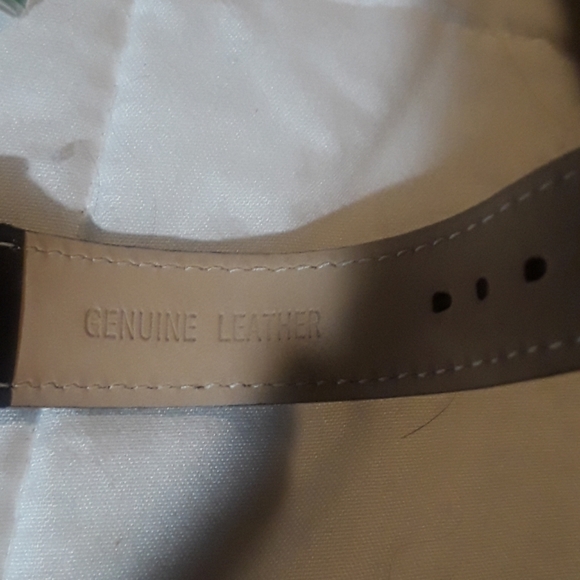 Vera Bradley watch - Picture 5 of 8